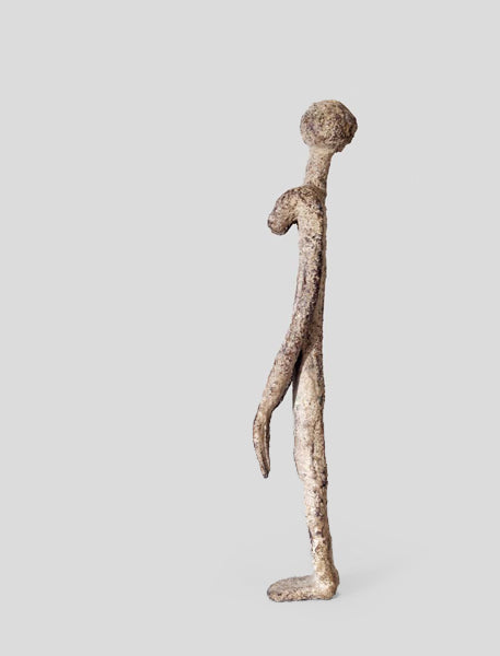 部族不明　奇妙なスタイルの鉄像　o_115