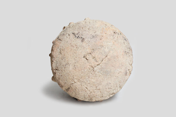 マリ共和国　蛇のデザインのある壺　o_124