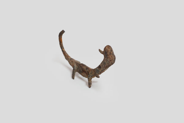 ダガリ族　動物の鉄像　o_161