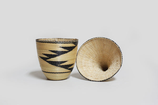 ツチ族　バスケット3　o_164_3